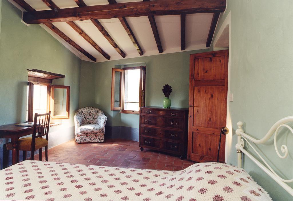 Antica Casa "Le Rondini" Bed & Breakfast Borgo a Buggiano Room photo