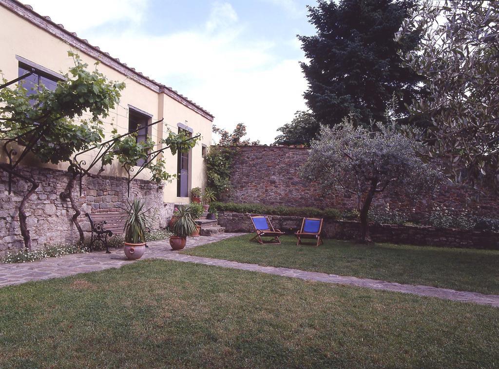 Antica Casa "Le Rondini" Bed & Breakfast Borgo a Buggiano Exterior photo