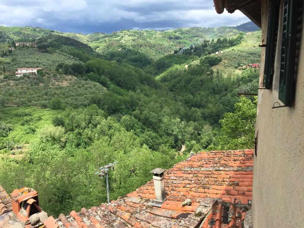Antica Casa "Le Rondini" Bed & Breakfast Borgo a Buggiano Exterior photo