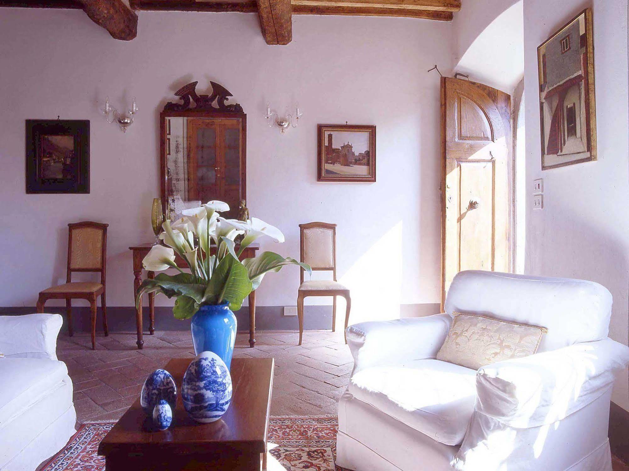 Antica Casa "Le Rondini" Bed & Breakfast Borgo a Buggiano Exterior photo